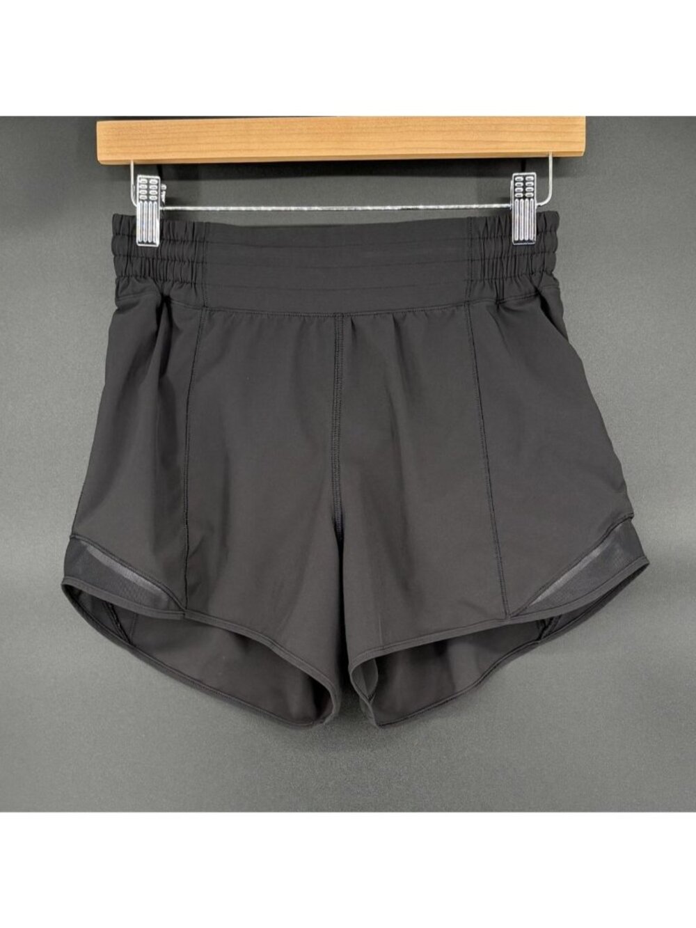 lululemon Hotty Hot High-Rise Lined 4" Short Size 6 Black Running Shorts Jogging